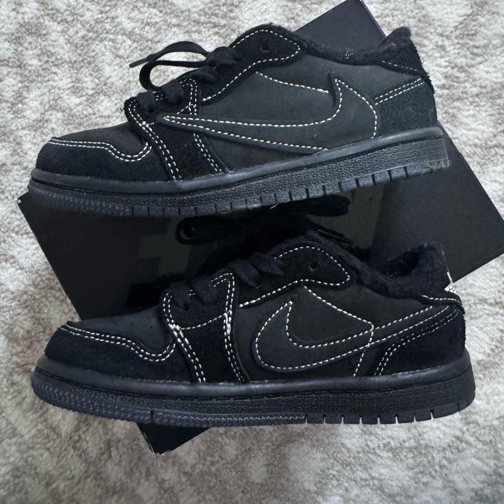Travis Scott Black Phantom Jordan 1 PS